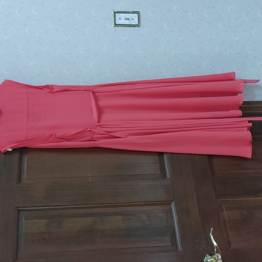 Dress - Picture 4 of 6
